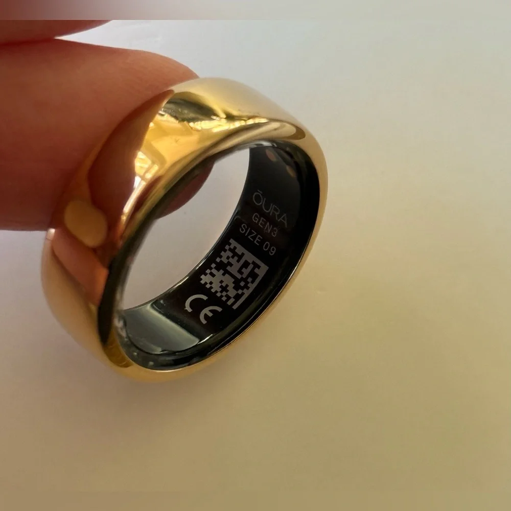 Oura Ring in Black and Gold